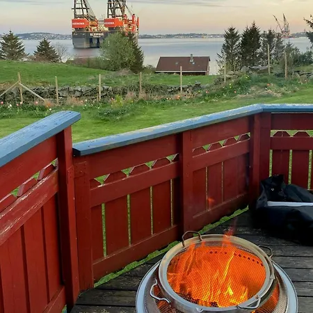 Prázdninový dům Romantic Country With Fjord Views On Amoy *