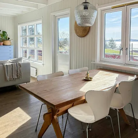 Romantic Country With Fjord Views On Amoy *