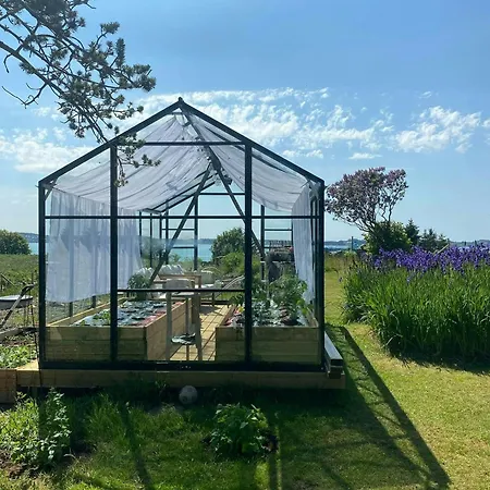 Dom wakacyjny Romantic Country With Fjord Views On Amoy Stavanger